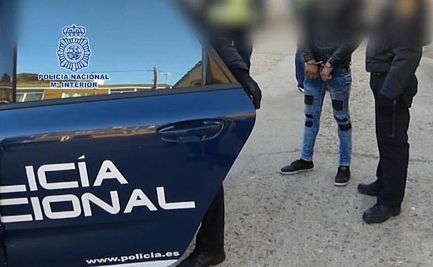 Detenido un menor que atracaba y agredía a otros jóvenes por las calles de Valencia