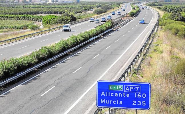 Los contratistas abogan por un peaje blando en la AP-7 para inversiones