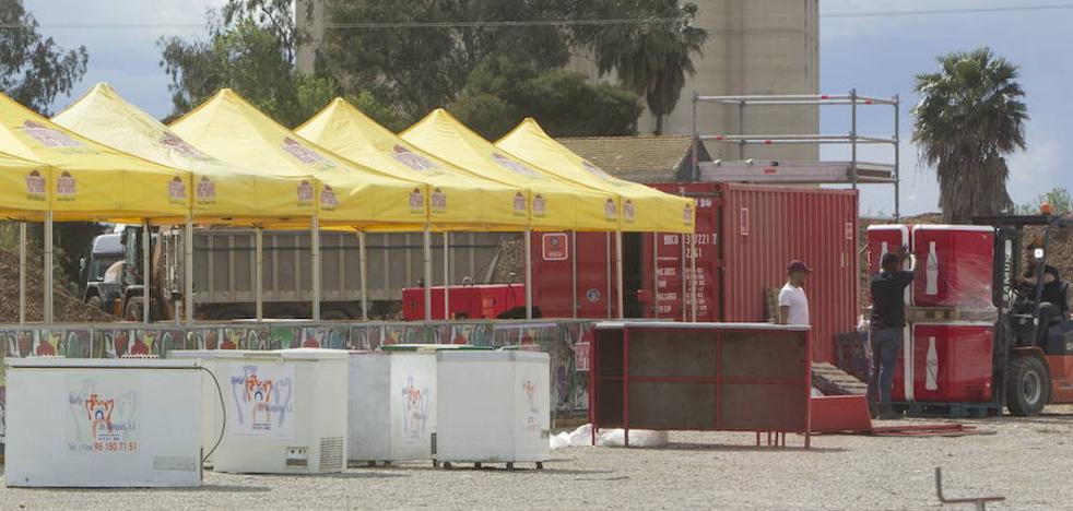 La empresa desafía al Ayuntamiento y mantiene las paellas pese a la prohibición