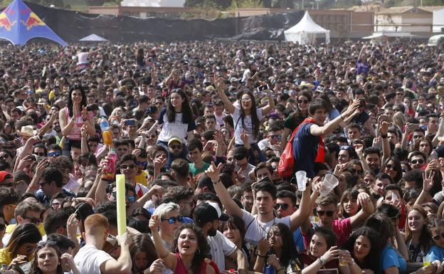 Los afectados por la suspensión de las paellas universitarias 2019 podrán reclamar el dinero de la entrada y los gastos