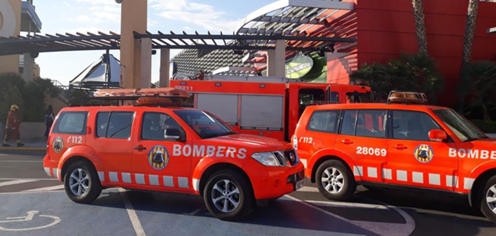 Evacuado por incendio un restaurante en un centro comercial de Valencia