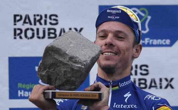 Gilbert gana la París-Roubaix a los 36 años
