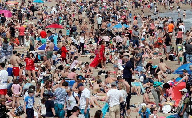 Las máximas suben 10 grados en Valencia y superan los 30 en muchos puntos de la Comunitat