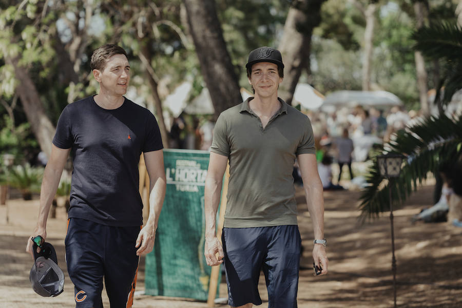 Los gemelos Weasley de Harry Potter disfrutan de Valencia: paella, coca de llanda y horchata