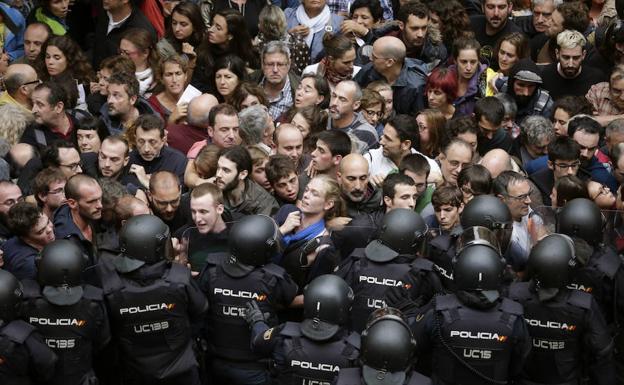 Los antidisturbios heridos irrumpen en el juicio del 'procés'