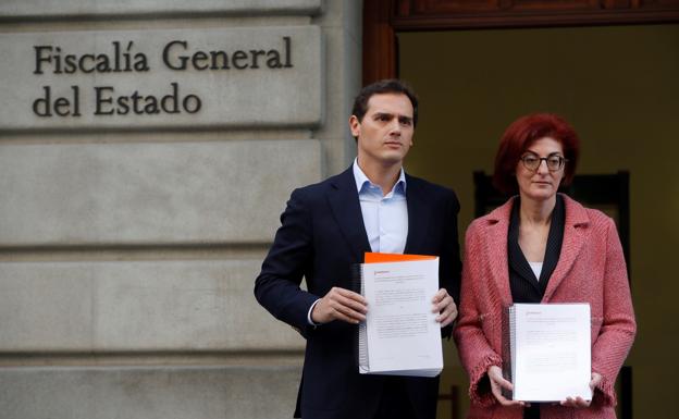 Rivera señala a Bildu y Sortu en su denuncia ante la Fiscalía por el acoso en Rentería