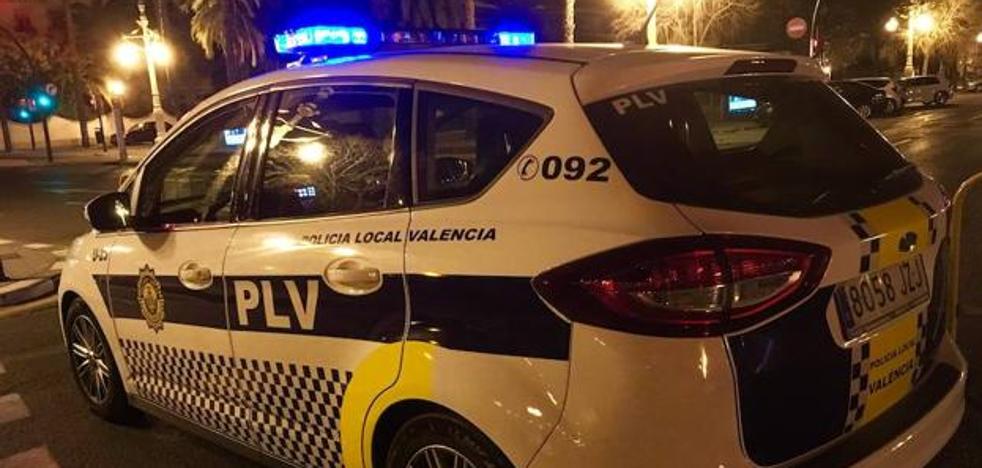 Un individuo se cuela en un retén de la Policía Local de Valencia