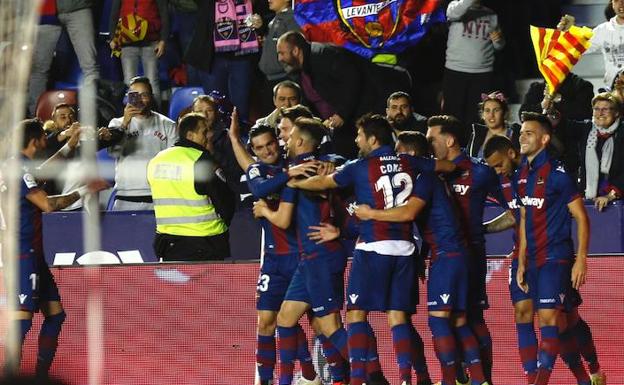 Los mejores vídeos y las fotos del Levante 4-0 Betis