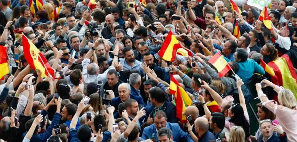 Abascal abarrota el Príncipe Felipe de Valencia y pide el voto «en defensa de la libertad»