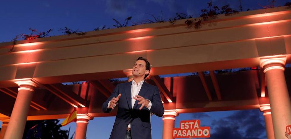 Rivera se postula como única alternativa para echar a Sánchez de La Moncloa