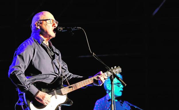 Mark Knopfler conquista Valencia