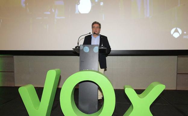 Llanos (Vox): «La España viva va a dar mucha guerra en Les Corts»