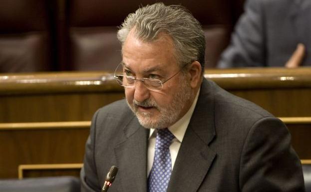 La Junta de Andalucía inicia el trámite para despedir al valenciano Bernat Soria