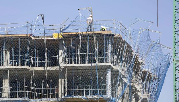 Valencia levantará este año más de un centenar de edificios tras la crisis del sector