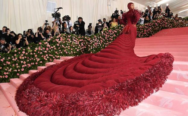 Lo más loco de la alfombra roja de la gala del Museo Metropolitano de Nueva York