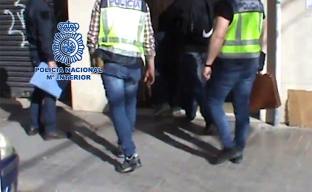 23 detenidos en Valencia y Teruel por extorsión tras usar webs de contactos sexuales