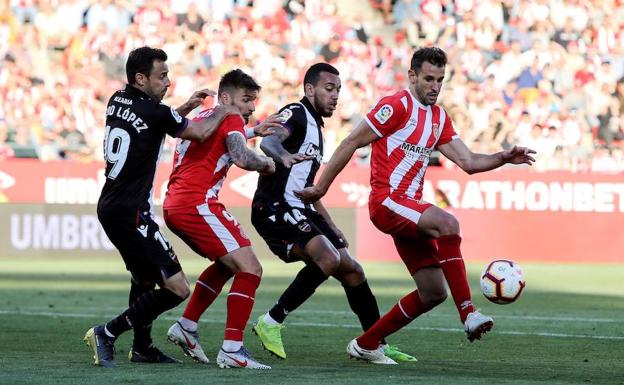 Los dos goles del Levante en Montilivi