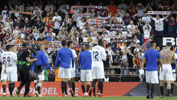 Mestalla se cansa de la Curva