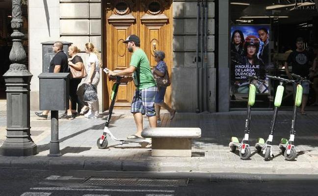 Encuesta | ¿Debería ser obligatorio el seguro para patinetes y bicicletas?