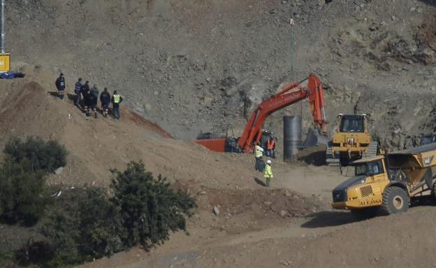 La Audiencia de Málaga rechaza investigar si Julen murió durante las labores de rescate