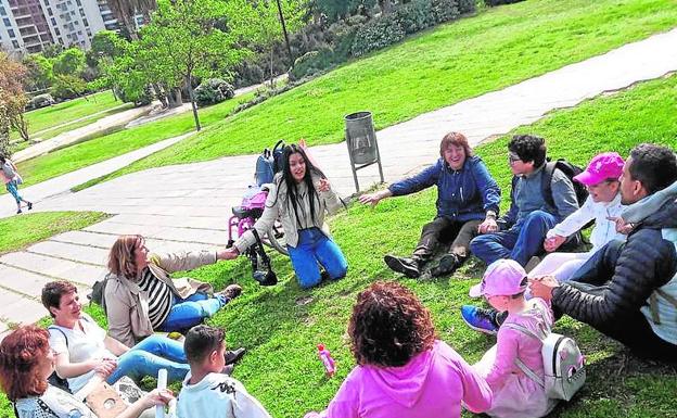 Educación retira la ayuda a un colegio que atiende en casa a cerca de 25 niños enfermos