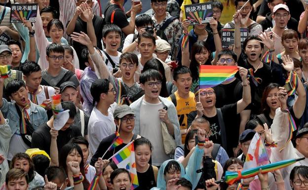 Taiwán se convierte en el primer país de Asia en abrirse al matrimonio homosexual