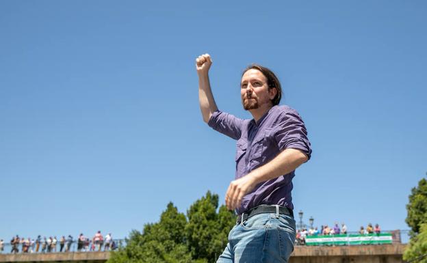 Iglesias ve más cerca el Gobierno de coalición tras el pacto del Congreso