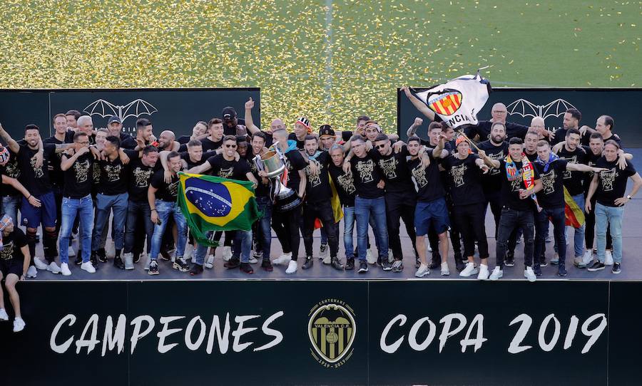 La celebración del Valencia CF en imágenes