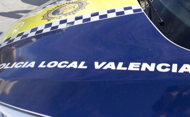 Una madre denuncia al exnovio de su hija por quebrantamiento tras verlos juntos por Valencia