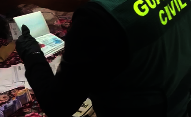 Una banda concertaba en Valencia matrimonios de conveniencia entre prostitutas y varones indios