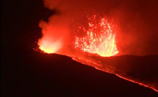 El volcán Etna entra en erupción