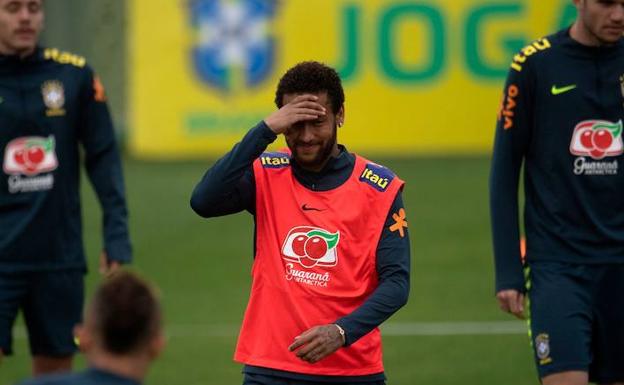 La situación de Neymar se complica y tendrá que declarar ante la policía