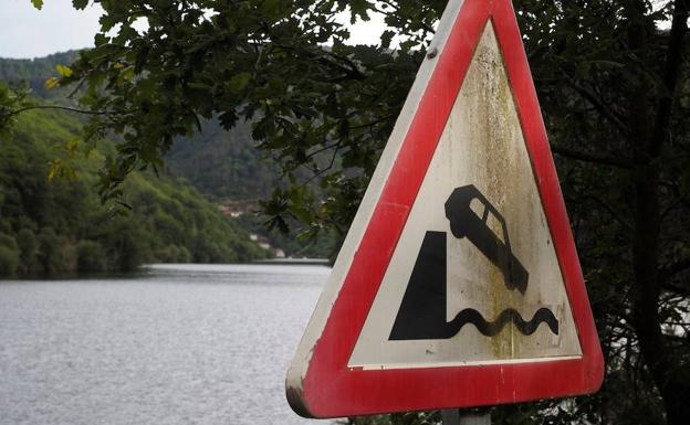 Recuperan del fondo de un embalse en Lugo el cadáver de un hombre que llevaba tres meses desaparecido