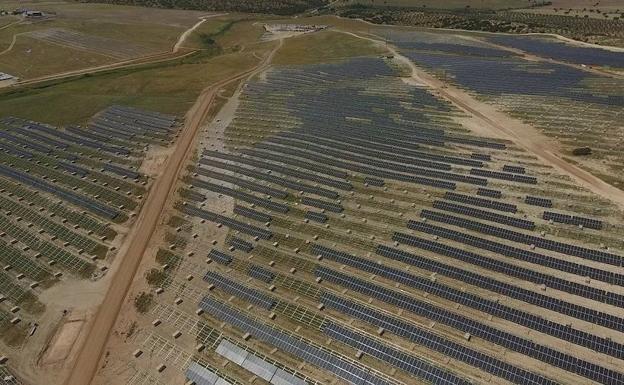 Iberdrola construirá la mayor fotovoltaica de Europa en Extremadura