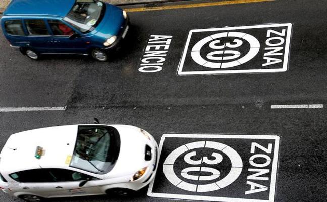 ENCUESTA | ¿Cree que reducir la velocidad en las calles de Valencia ayudará a mejorar el tráfico?