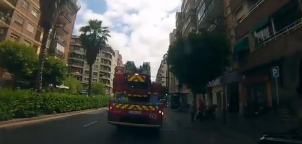 Incendio en un edificio de la plaza del Ayuntamiento de Valencia