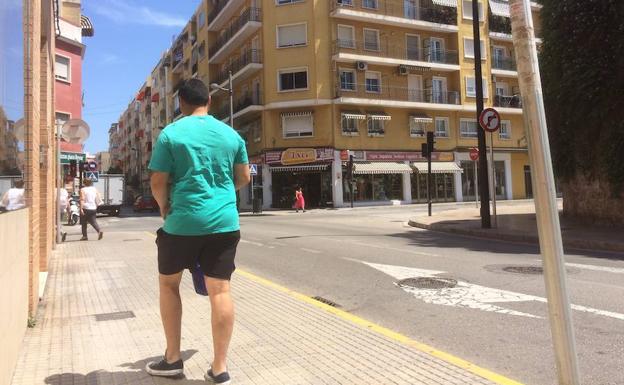 Multan al conductor de un patinete por ir ebrio y saltarse semáforos en Gandia