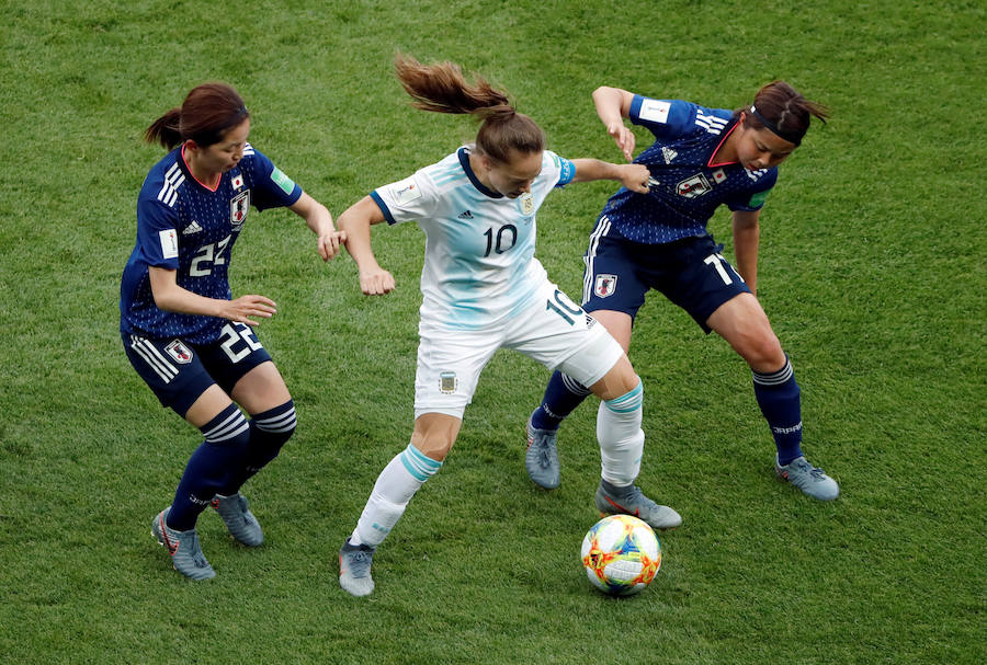 Estefanía Banini, la estrella argentina del Mundial de fútbol que juega en Valencia