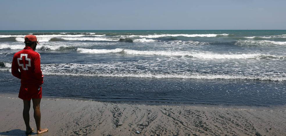 Cierran al baño las playas de la Malvarrosa, la Patacona y el Cabanyal por vertido de aguas fecales