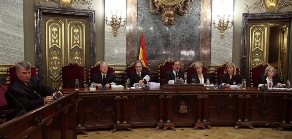 El Supremo condena a 15 años de prisión a La Manada por violación continuada
