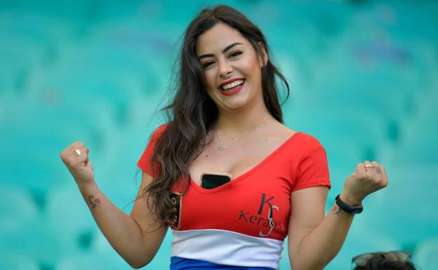 Larissa Riquelme, icono sensual de la Copa América