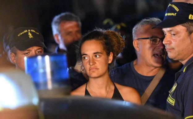 Carola Rackete, la joven capitana que retó a Salvini para salvar migrantes