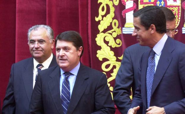 La jueza del caso Erial cita a Juan Cotino, Olivas y la familia de Zaplana por la trama de comisiones