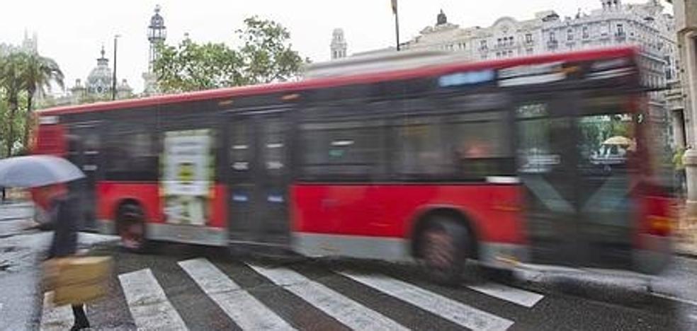 Piden 3 años de prisión por abuso sexual a una menor en un autobús de la EMT de Valencia