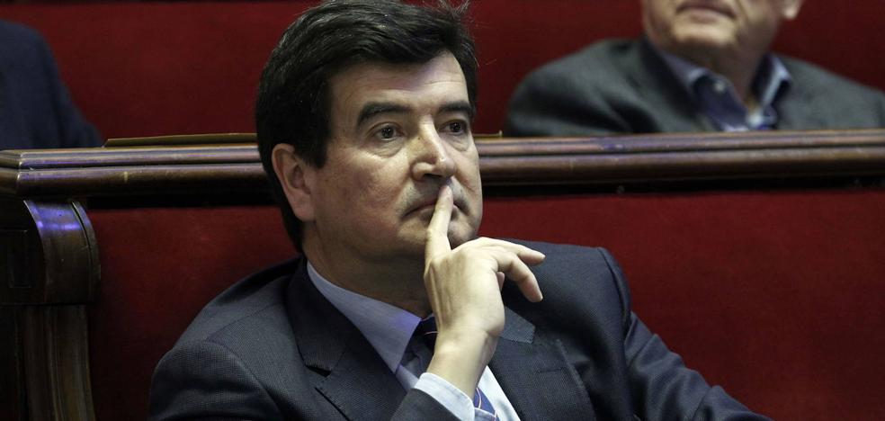 Giner acusa a Ribó de continuar «haciendo teatro» cuando ya tiene el gobierno pactado con el PSOE