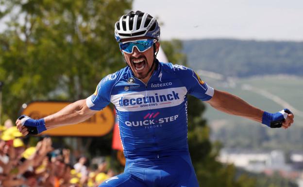 Etapa y amarillo para Alaphilippe