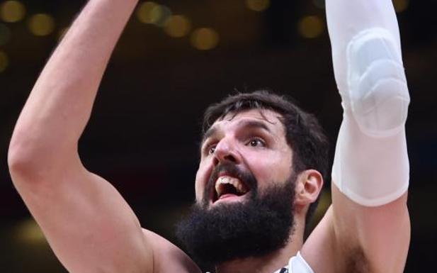 Mirotic: «Este es un paso adelante en mi carrera»