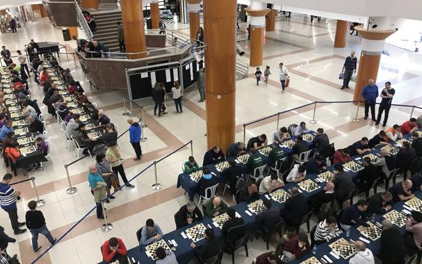 Nuevo Centro, el primer centro comercial de la Comunitat