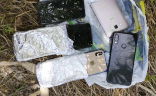 La Policía Nacional detiene a un joven por sustraer teléfonos móviles en locales de ocio de Gandia