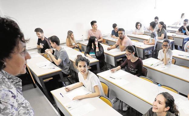 Lista de alumnos admitidos en la universidad de Valencia, Alicante y Castellón para el curso 2019/2020